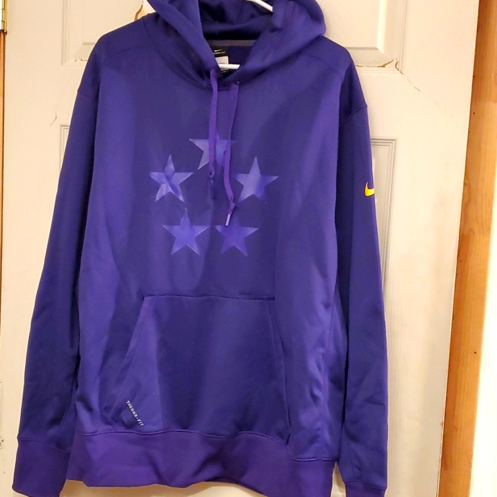 Nike Hoodie    New without tag